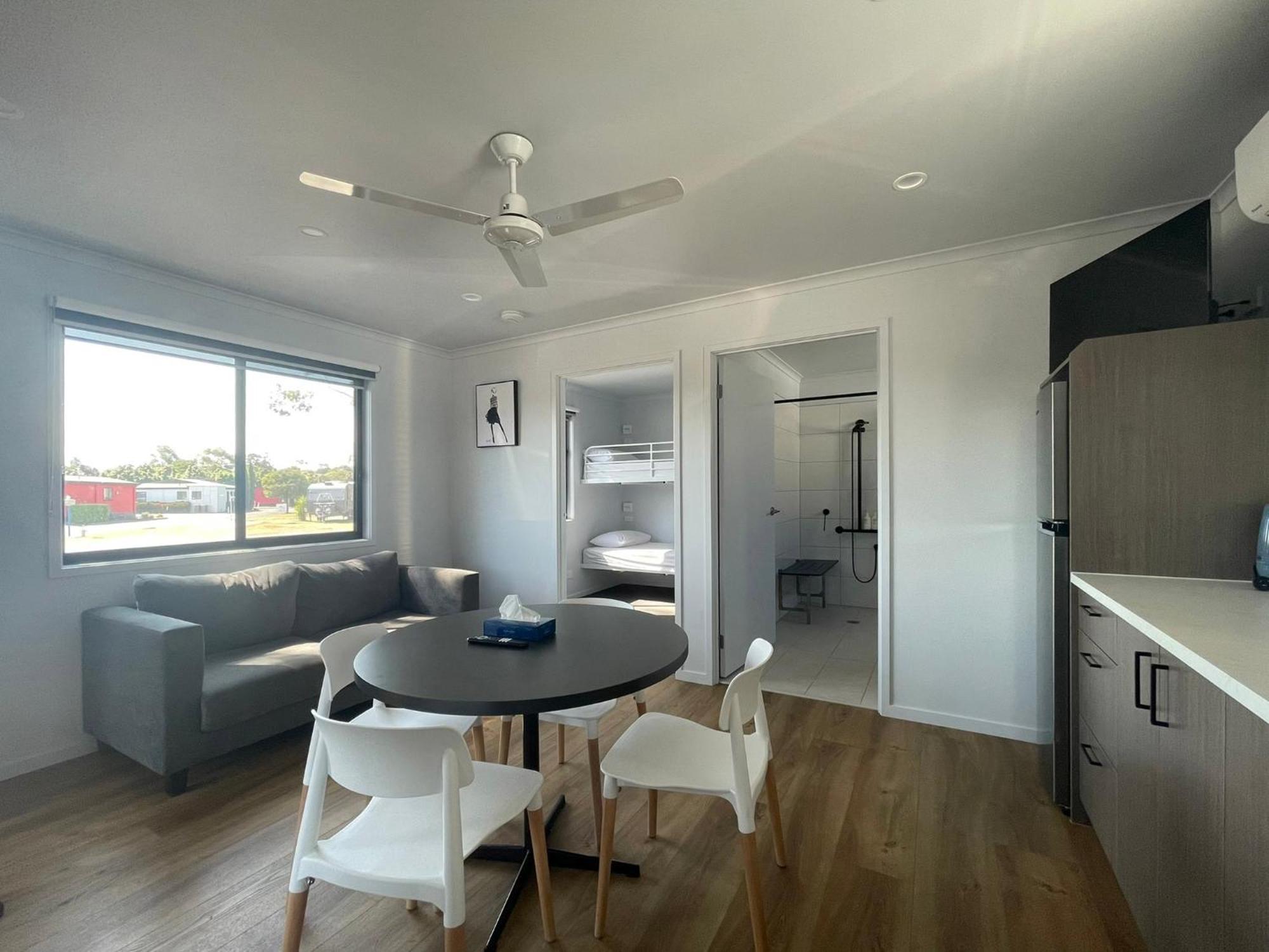 Big4 Traralgon Park Lane Holiday Park Bagian luar foto