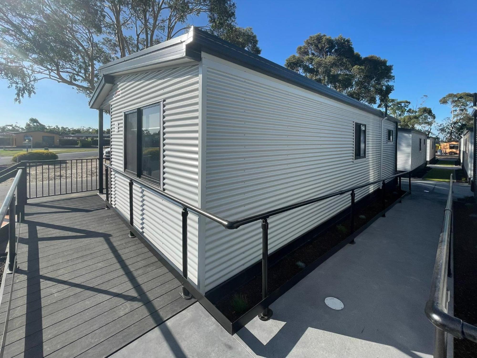 Big4 Traralgon Park Lane Holiday Park Bagian luar foto