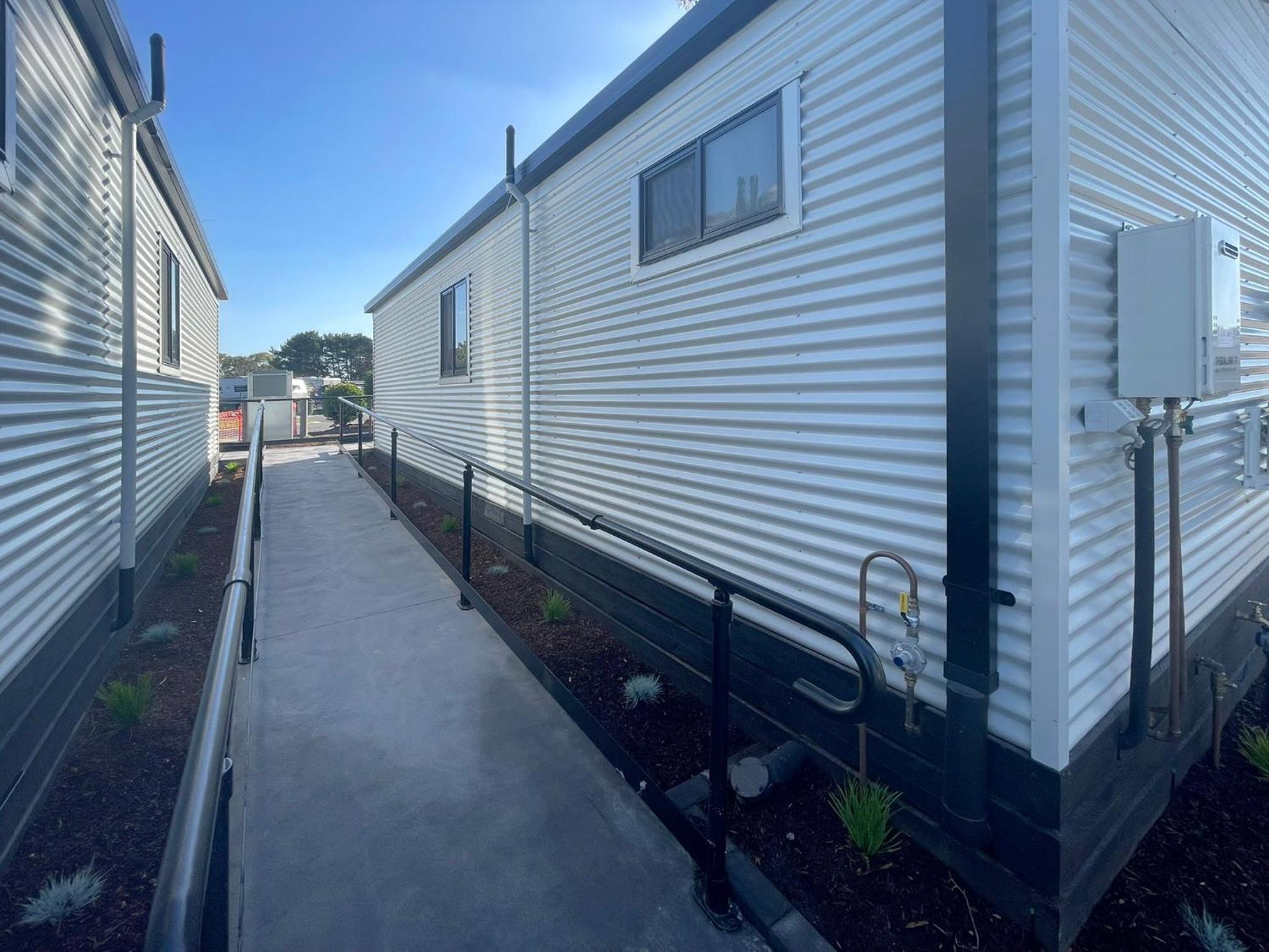 Big4 Traralgon Park Lane Holiday Park Bagian luar foto