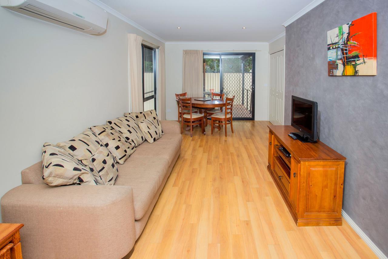 Big4 Traralgon Park Lane Holiday Park Bagian luar foto