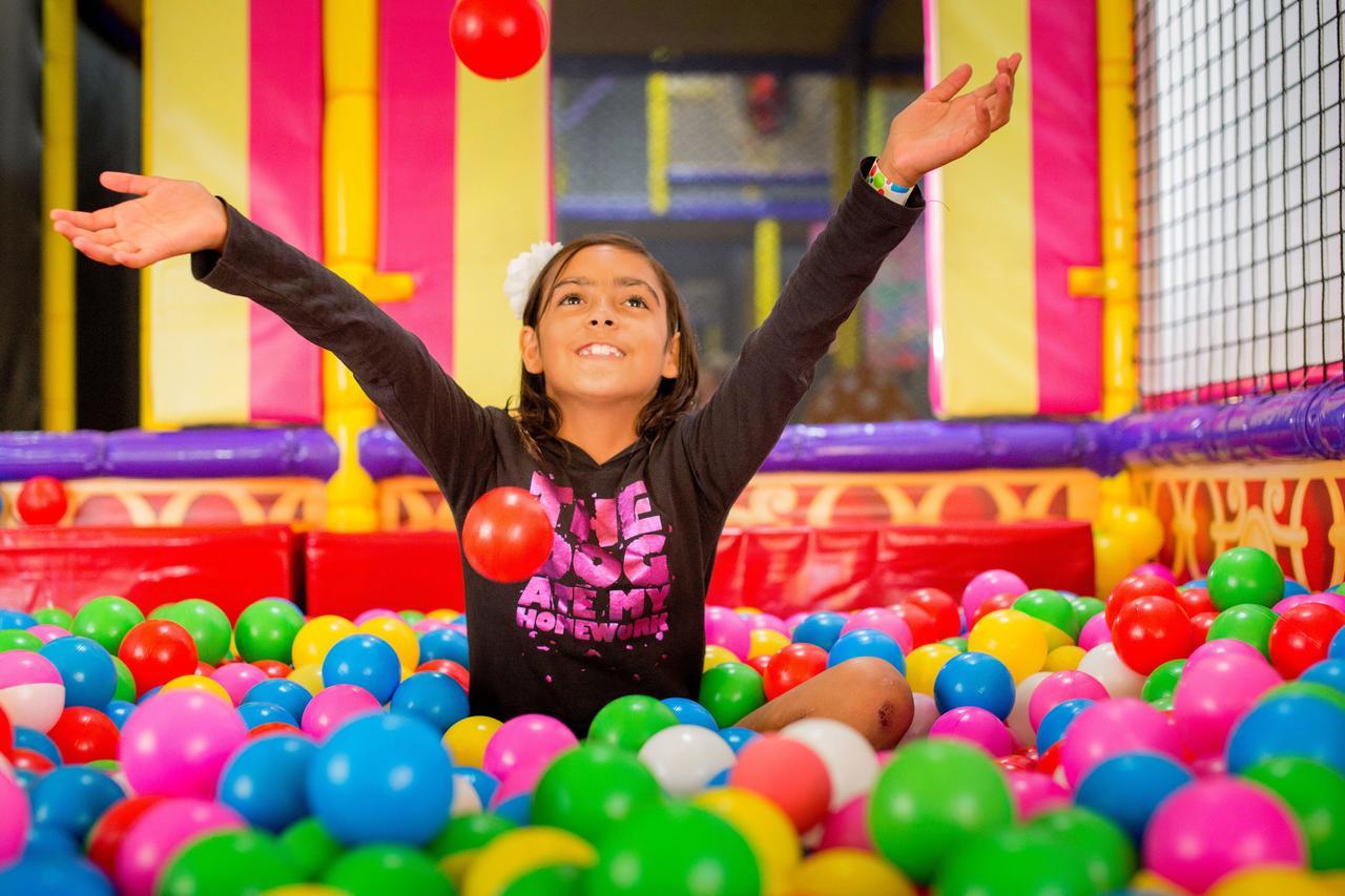 Big4 Traralgon Park Lane Holiday Park Bagian luar foto