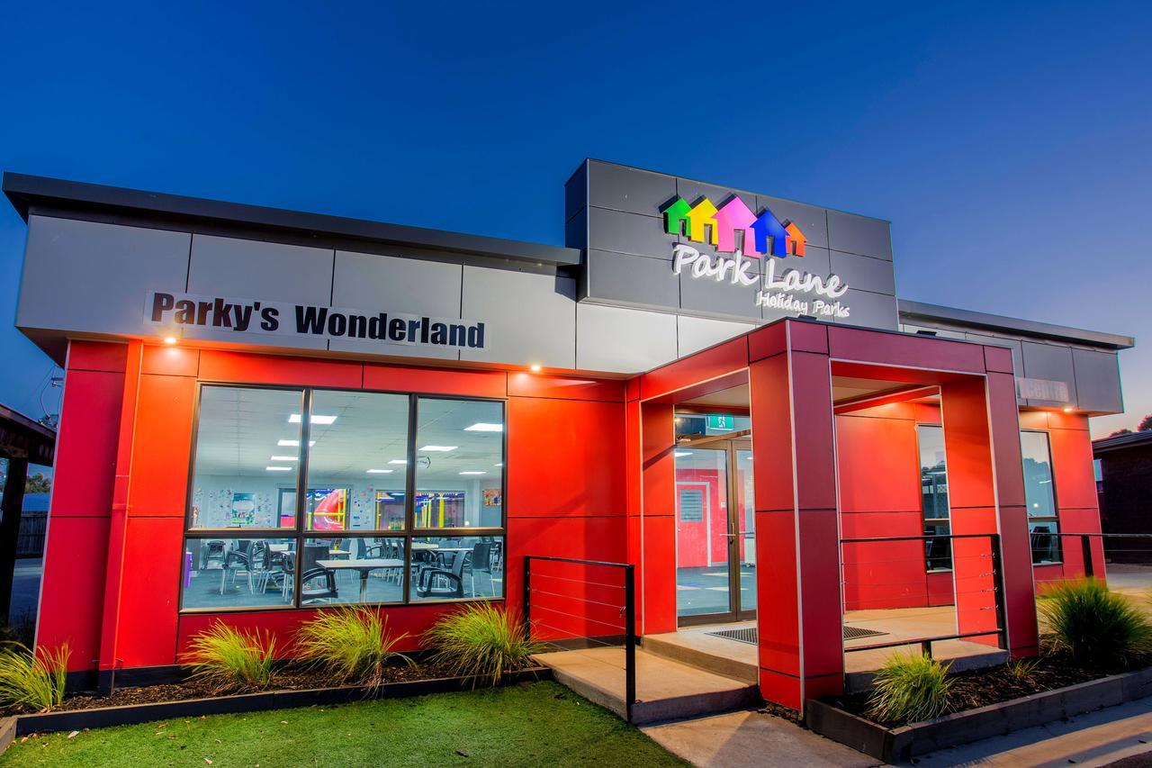 Big4 Traralgon Park Lane Holiday Park Bagian luar foto