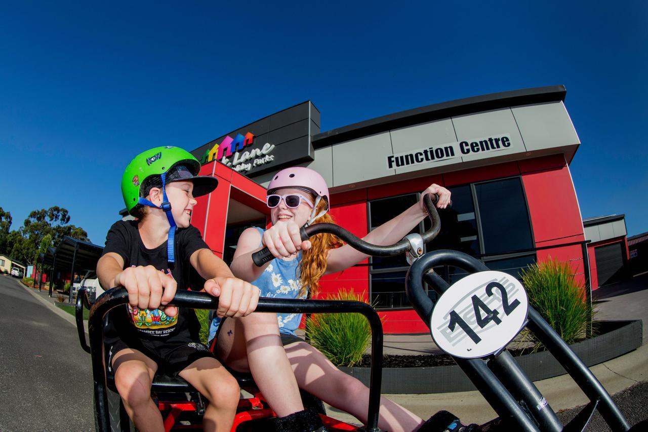 Big4 Traralgon Park Lane Holiday Park Bagian luar foto