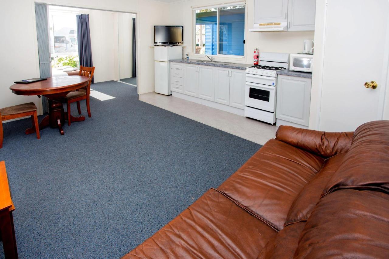 Big4 Traralgon Park Lane Holiday Park Bagian luar foto