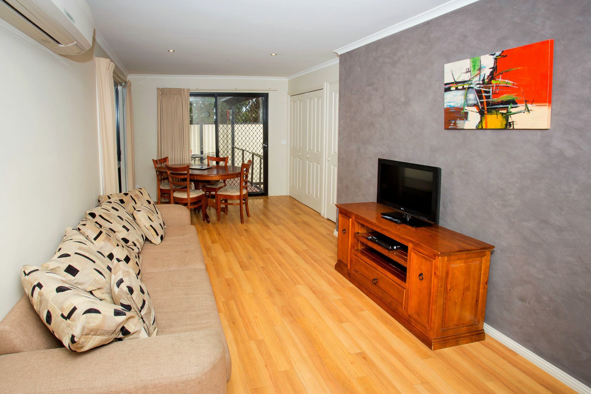 Big4 Traralgon Park Lane Holiday Park Bagian luar foto