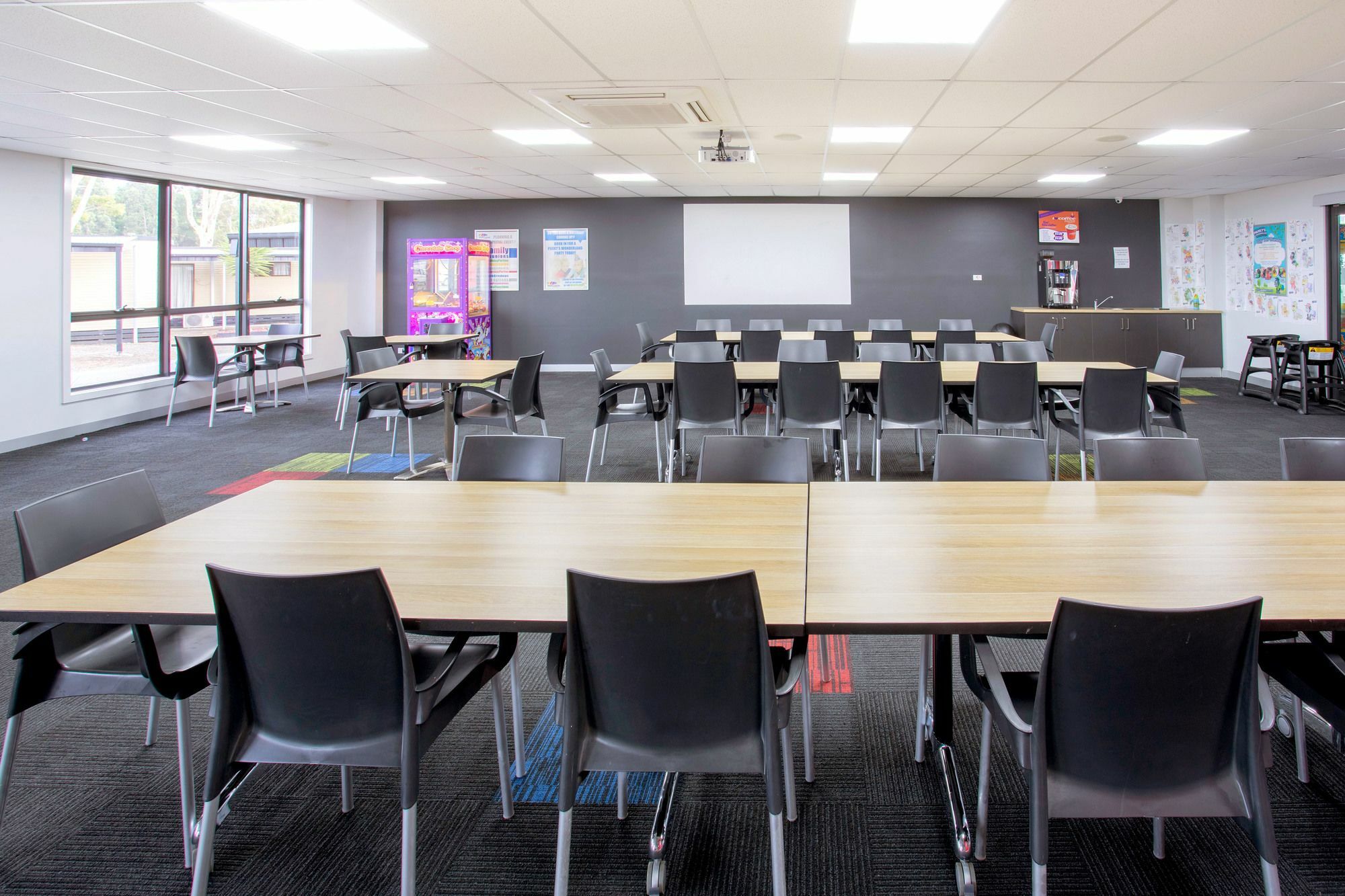 Big4 Traralgon Park Lane Holiday Park Bagian luar foto